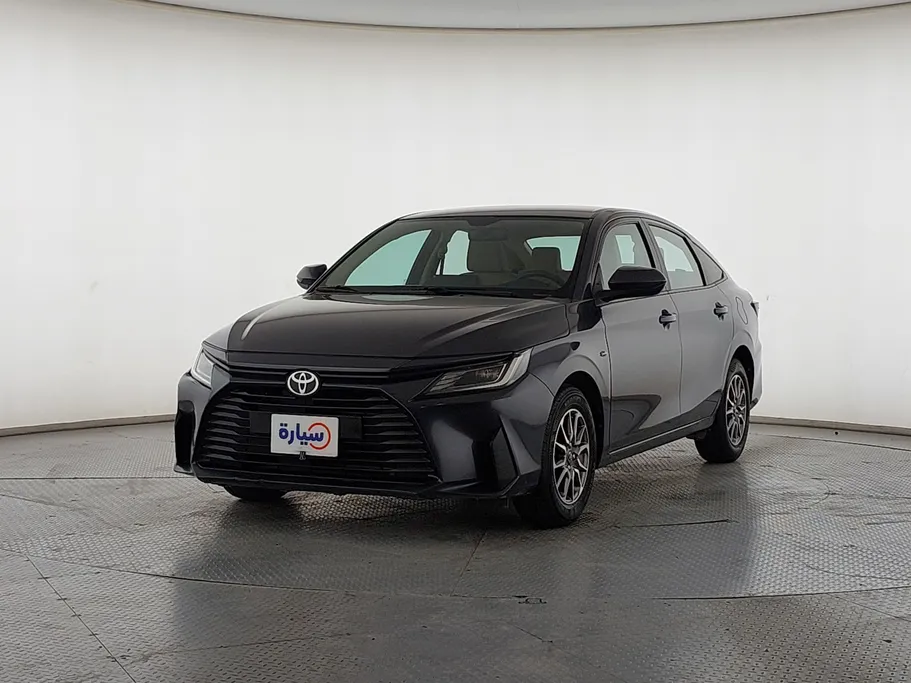 2023 Toyota Yaris  Y 