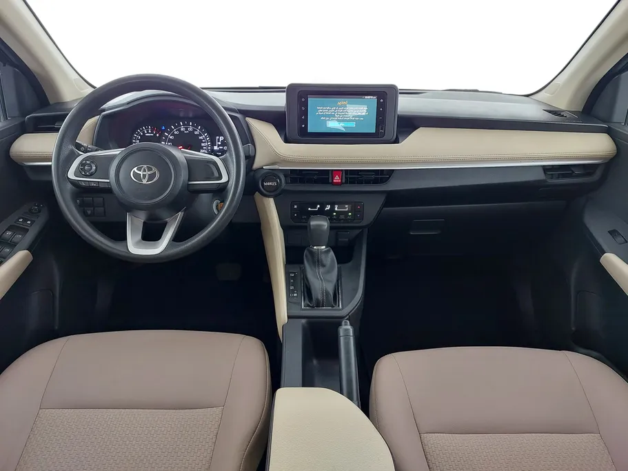 2023 Toyota Yaris  Y 