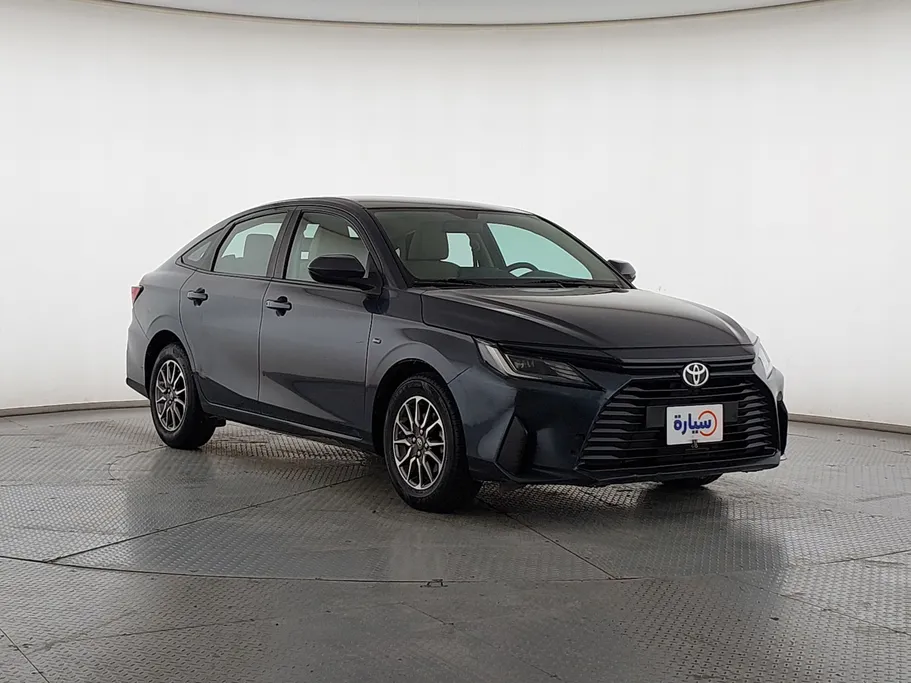 2023 Toyota Yaris  Y 