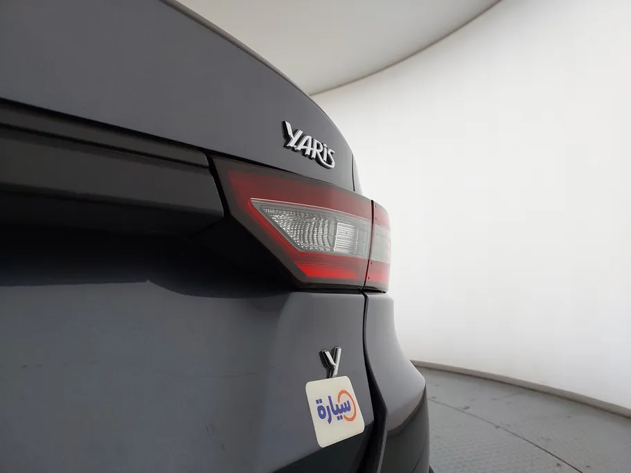 2023 Toyota Yaris  Y 