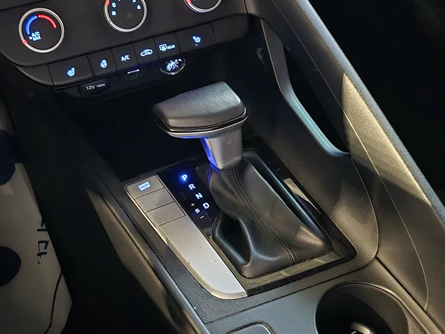 هيونداي أفانتي  2021 