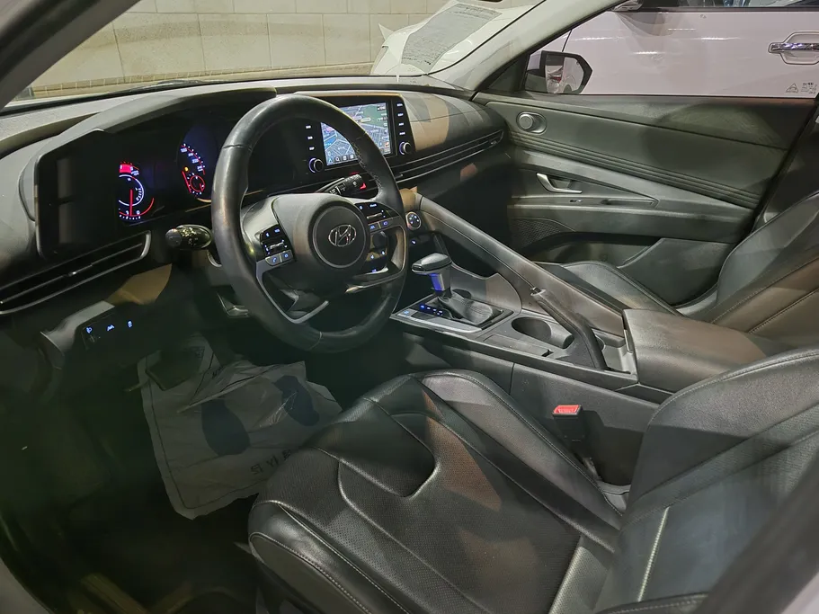 هيونداي أفانتي  2021 