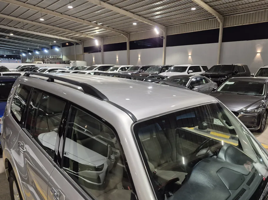 ميتسوبيشي باجيرو GLS 4Doors 2020 