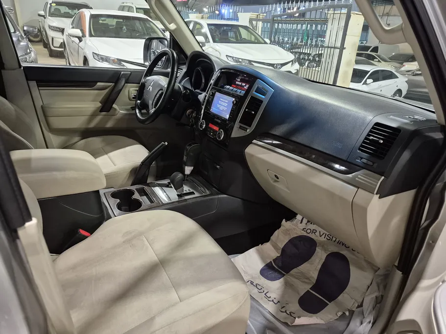 ميتسوبيشي باجيرو GLS 4Doors 2020 