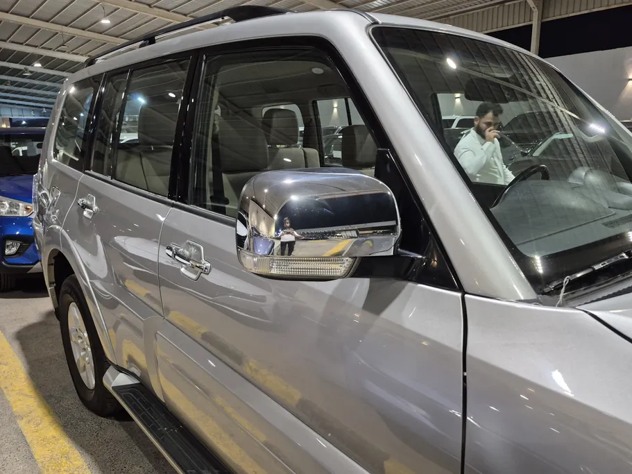 ميتسوبيشي باجيرو GLS 4Doors 2020 