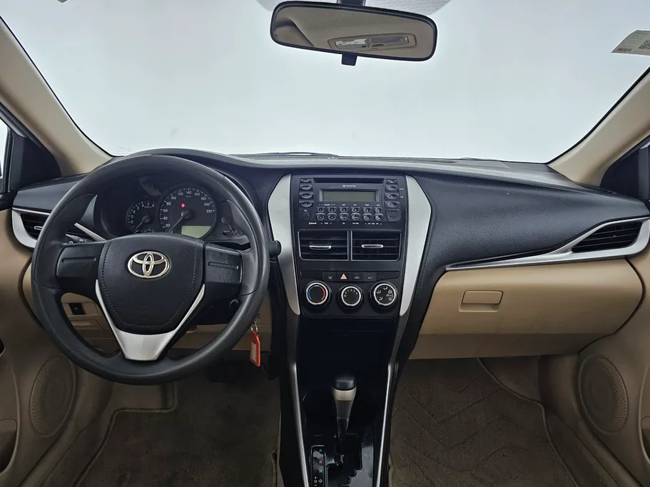 2020 Toyota Yaris  Y 