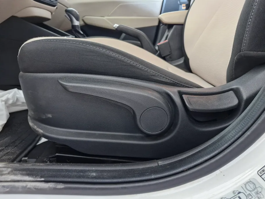 هيونداي اكسنت سمارت 2023 