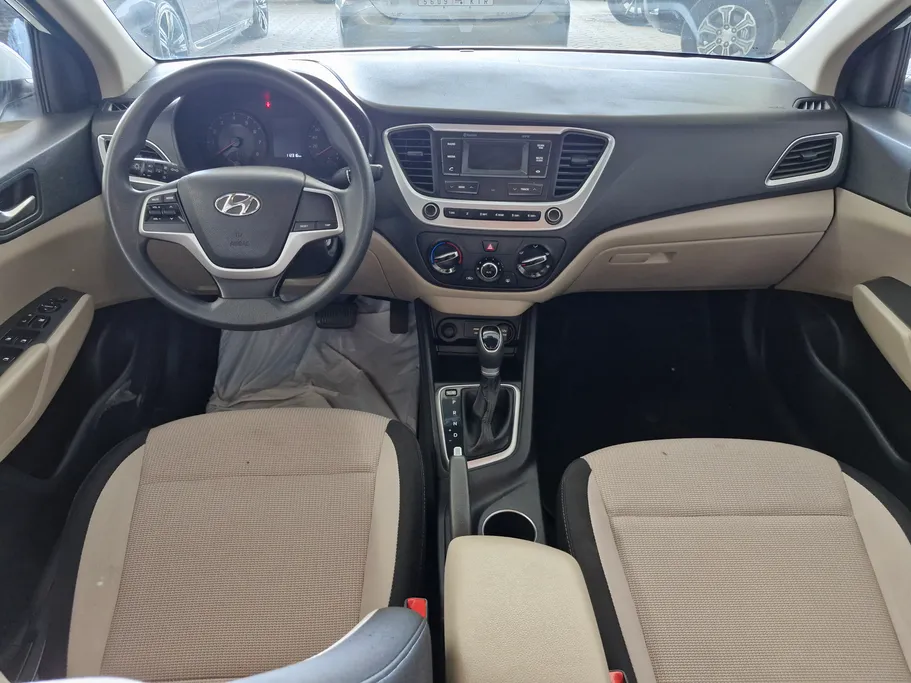 هيونداي اكسنت سمارت 2023 