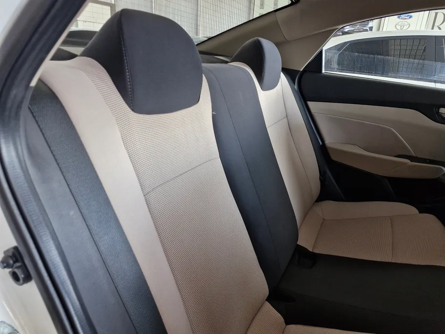 هيونداي اكسنت سمارت 2023 