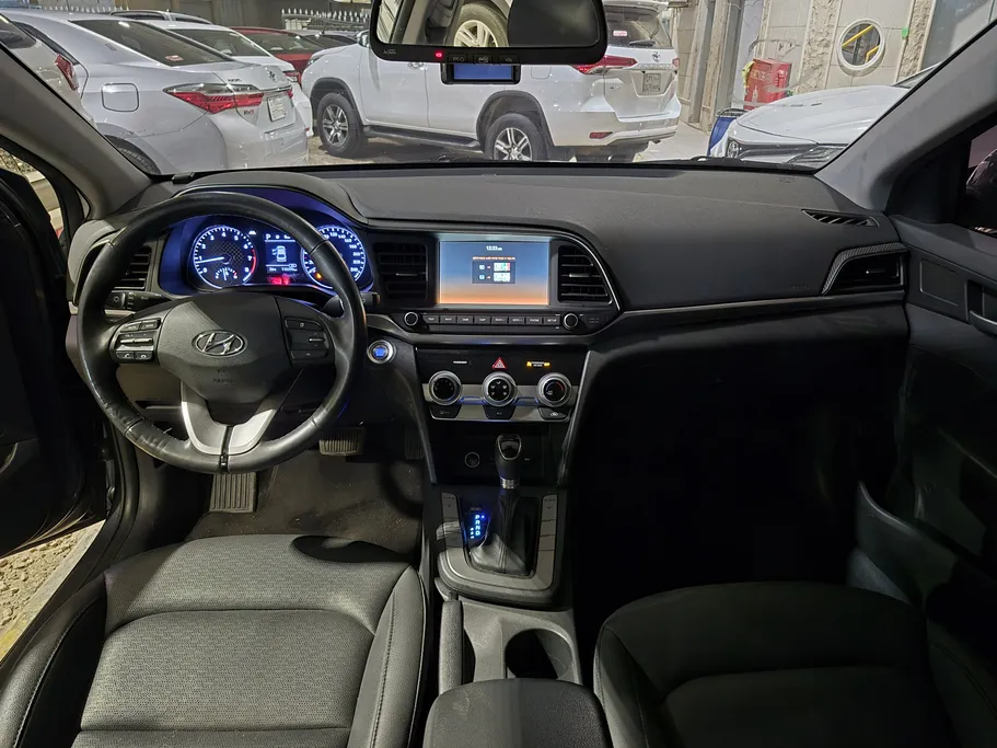 هيونداي أفانتي  2020 