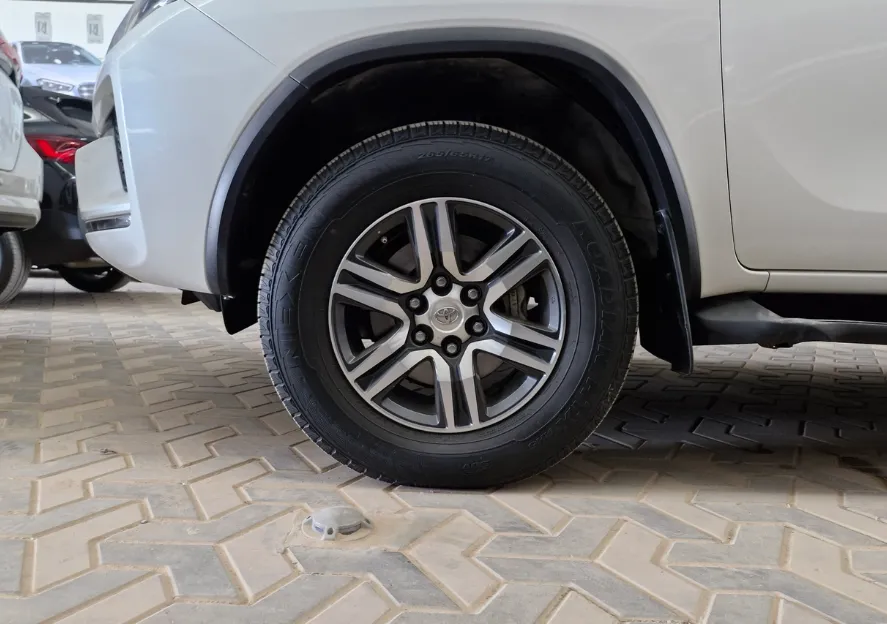 2022 Toyota Fortuner GX