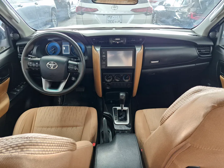 2022 Toyota Fortuner GX