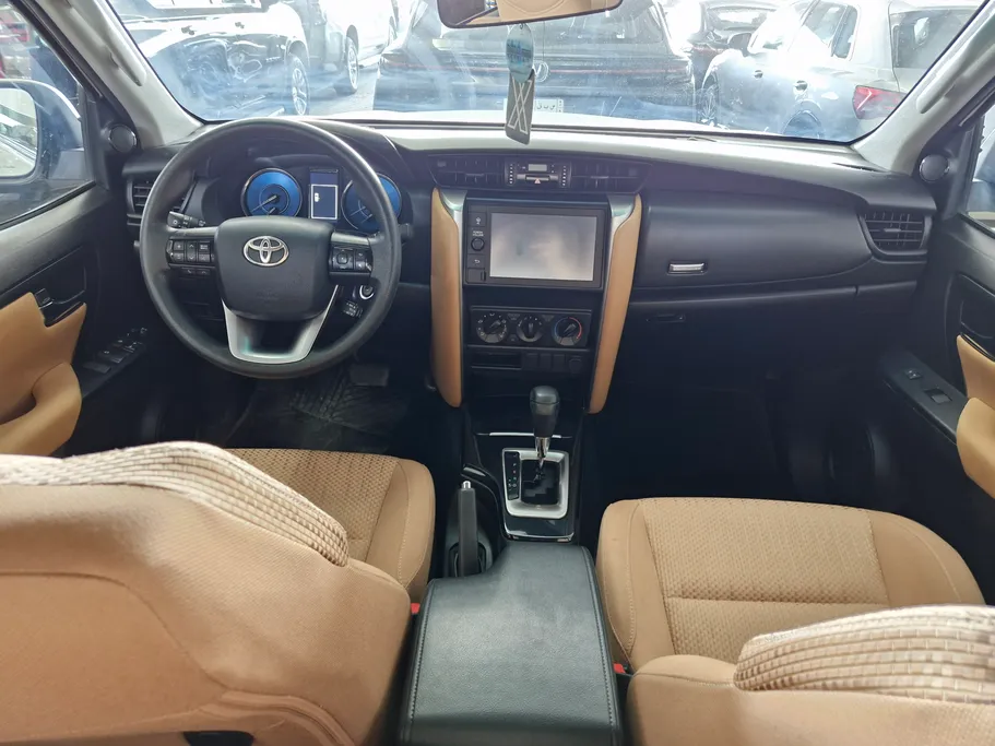 2022 Toyota Fortuner GX