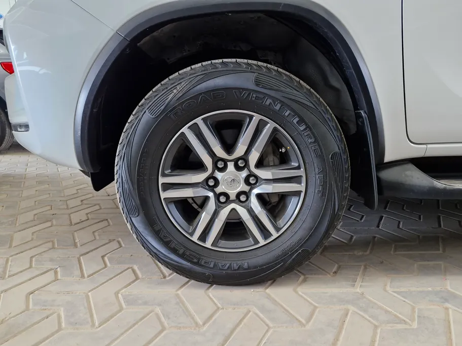 2022 Toyota Fortuner GX