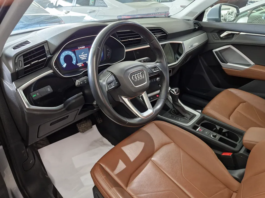 2023 Audi Q3 35 TFSl 
