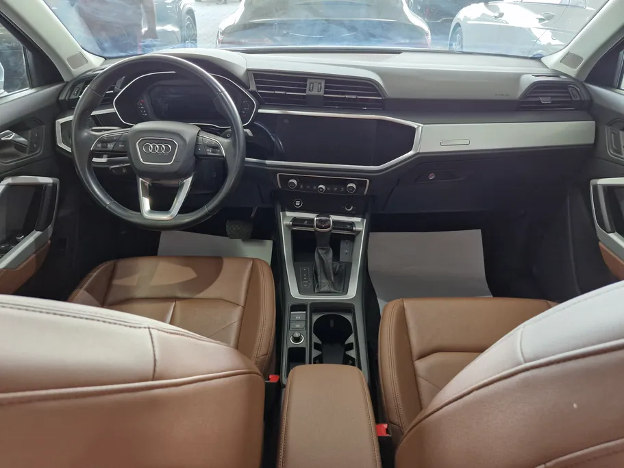 2023 Audi Q3 35 TFSl 