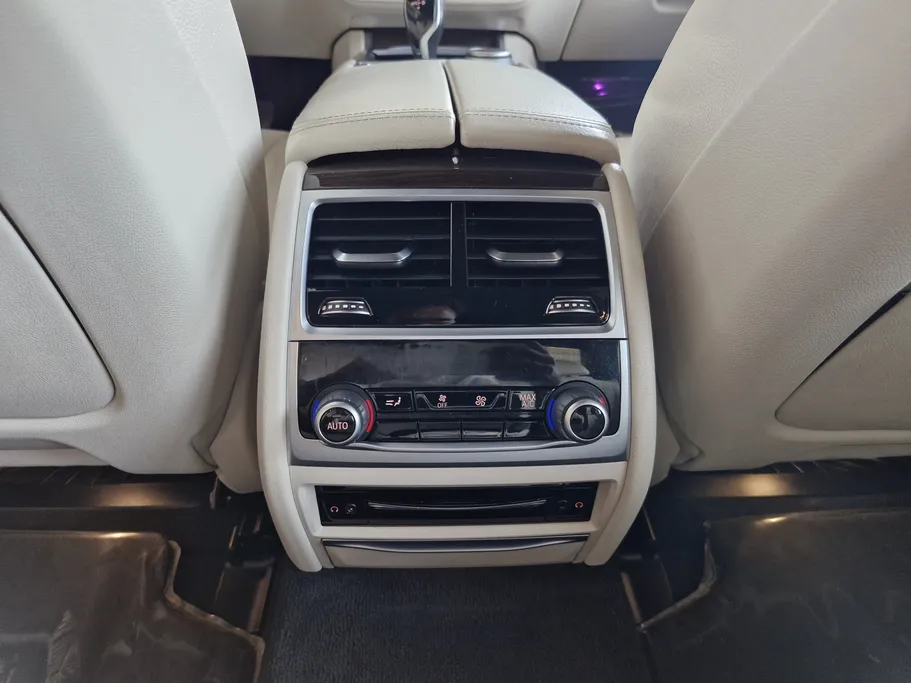 2022 BMW 7 Series 730Li 