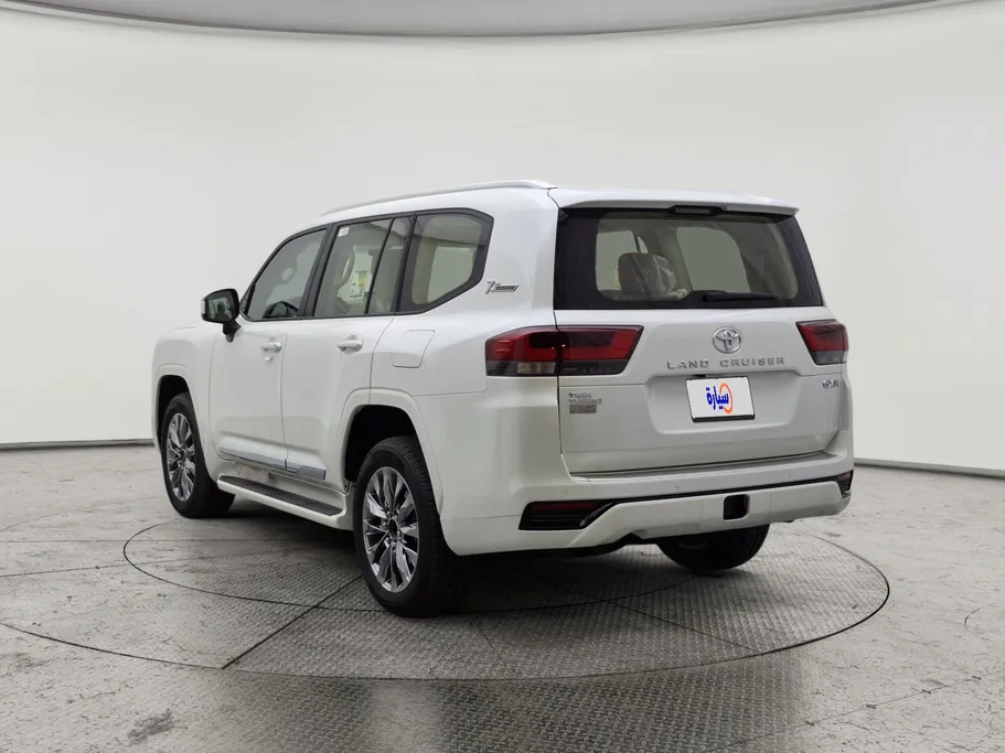 2022 Toyota Land Cruiser GXR 