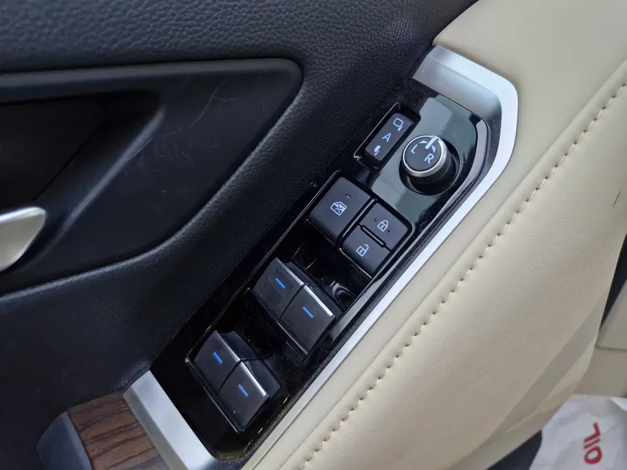 2022 Toyota Land Cruiser GXR 