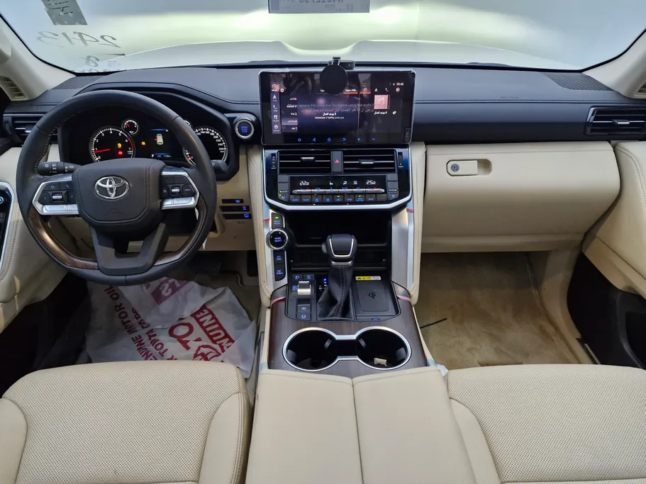 2022 Toyota Land Cruiser GXR 