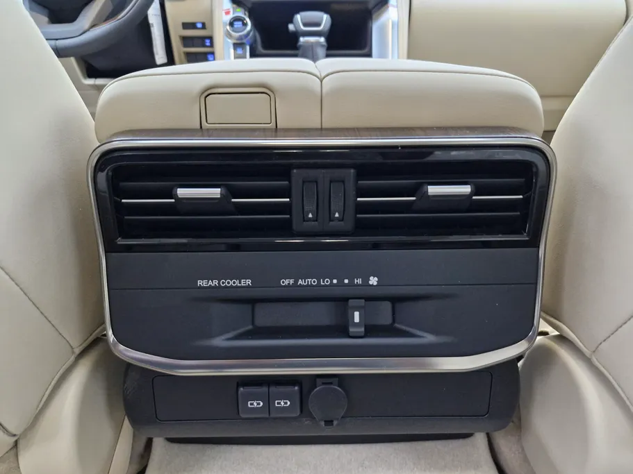 2022 Toyota Land Cruiser GXR 