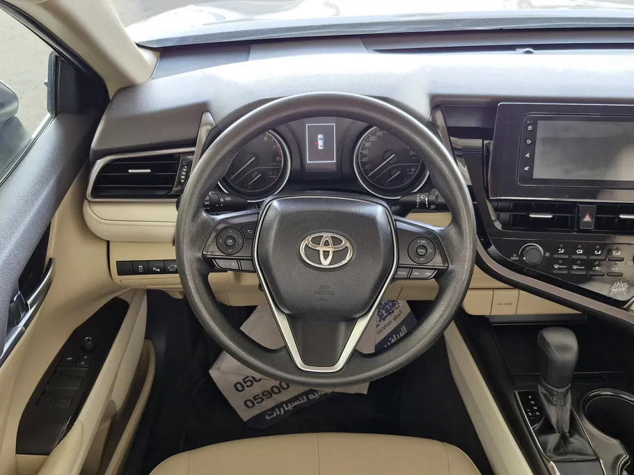 2023 Toyota Camry  LE 