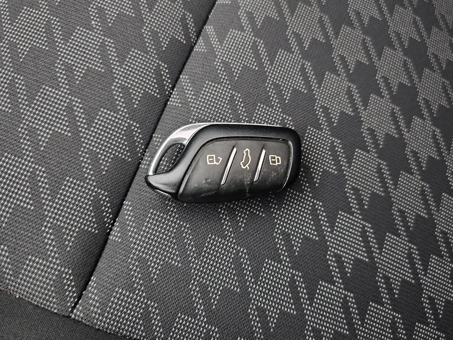2023 MG ZS STD 