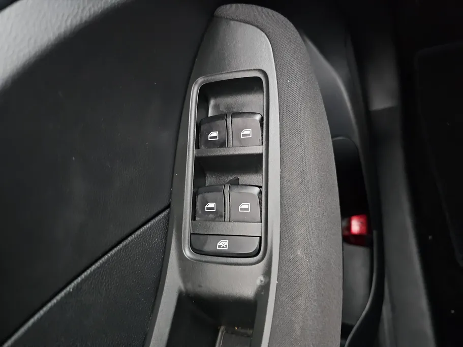 2023 MG ZS STD 