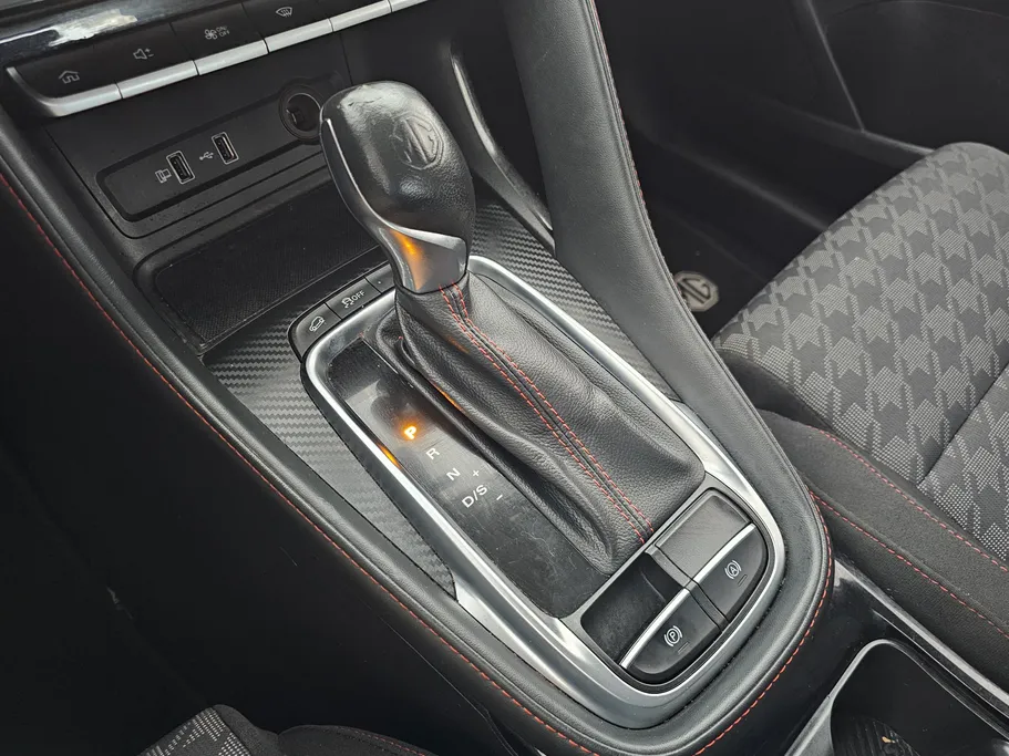 2023 MG ZS STD 