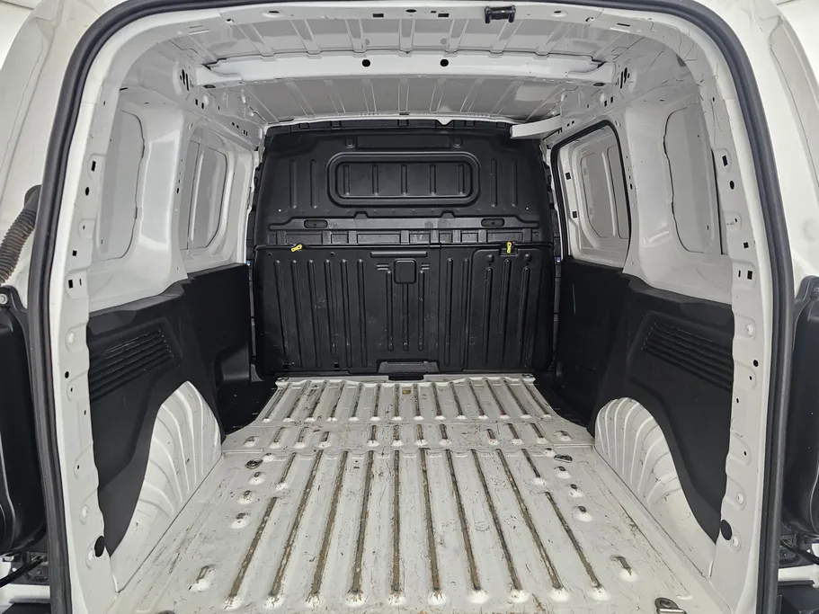 2023 Peugeot Partner Short van 