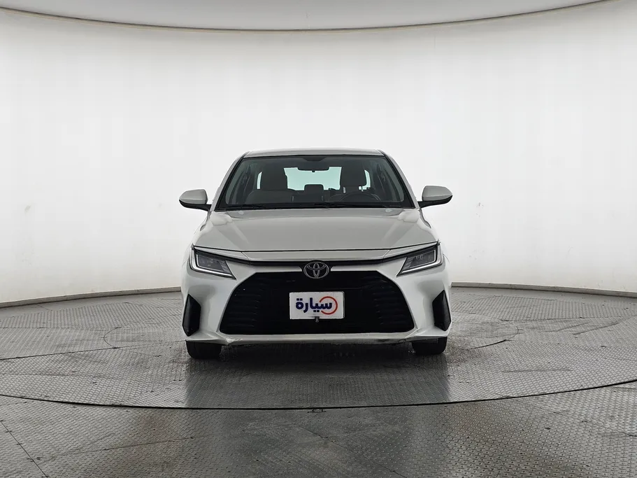 2023 Toyota Yaris  Y 