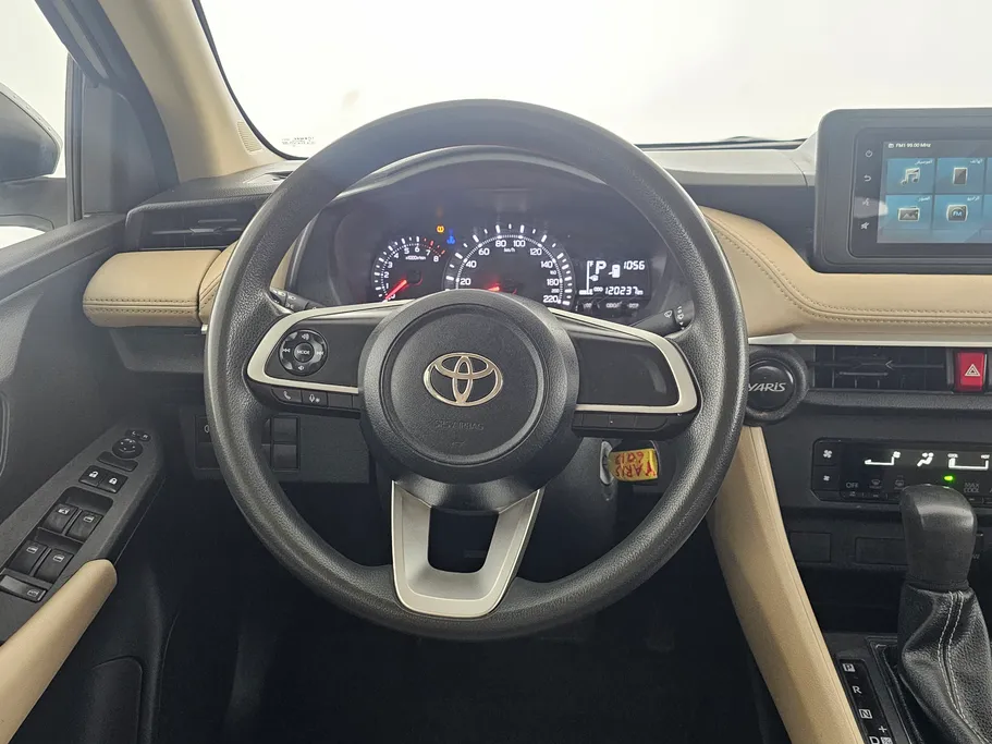 2023 Toyota Yaris  Y 