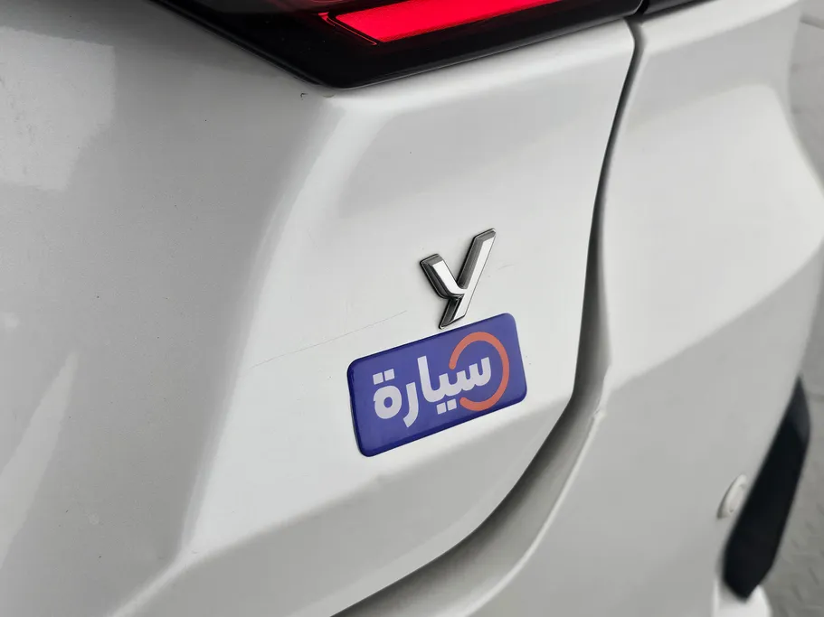2023 Toyota Yaris  Y 