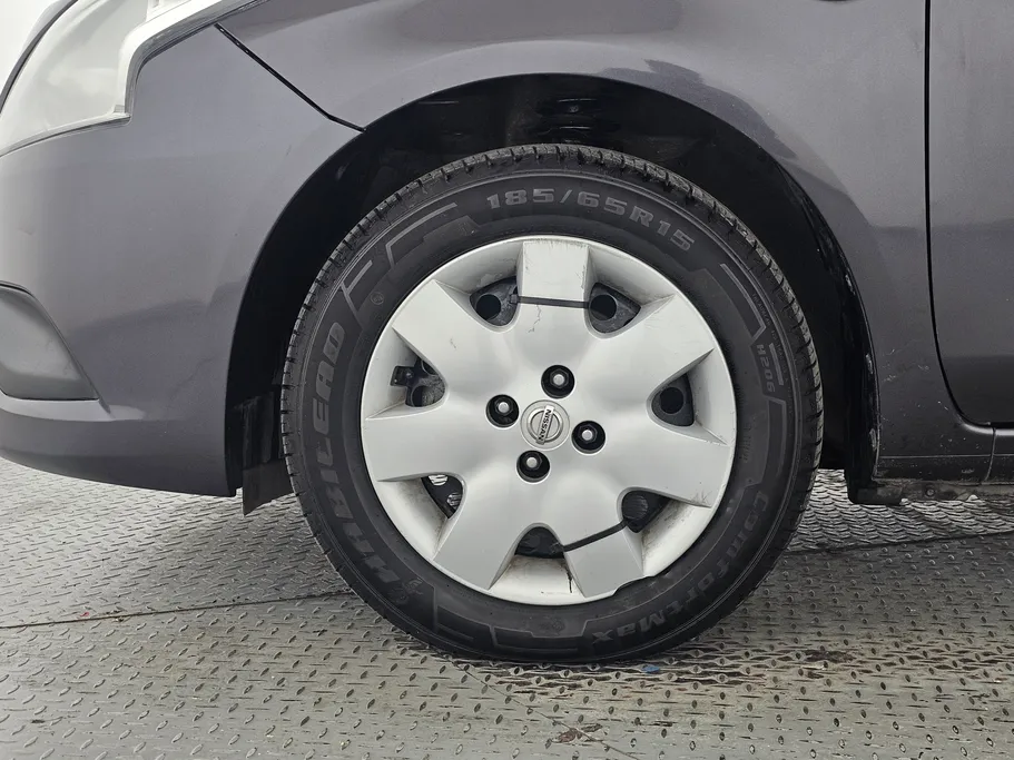 2022 Nissan Sunny SV 