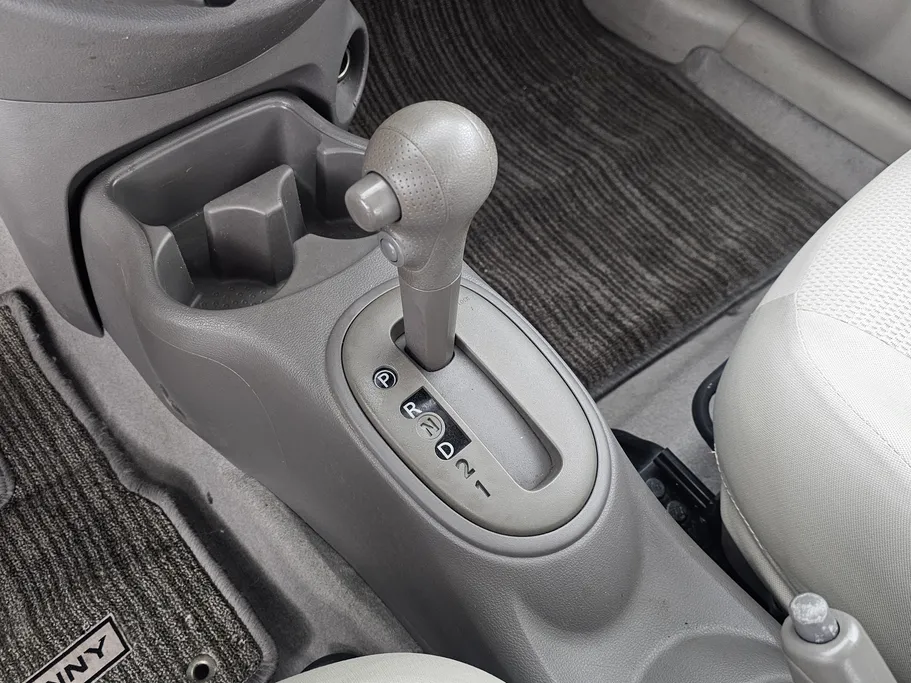 2022 Nissan Sunny SV 