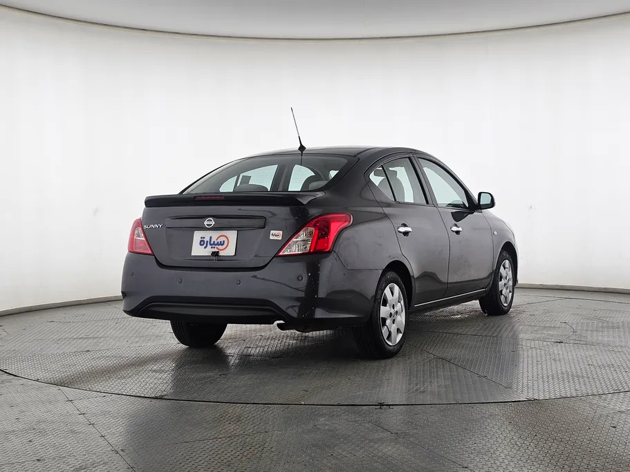 2022 Nissan Sunny SV 