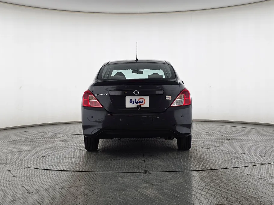 2022 Nissan Sunny SV 