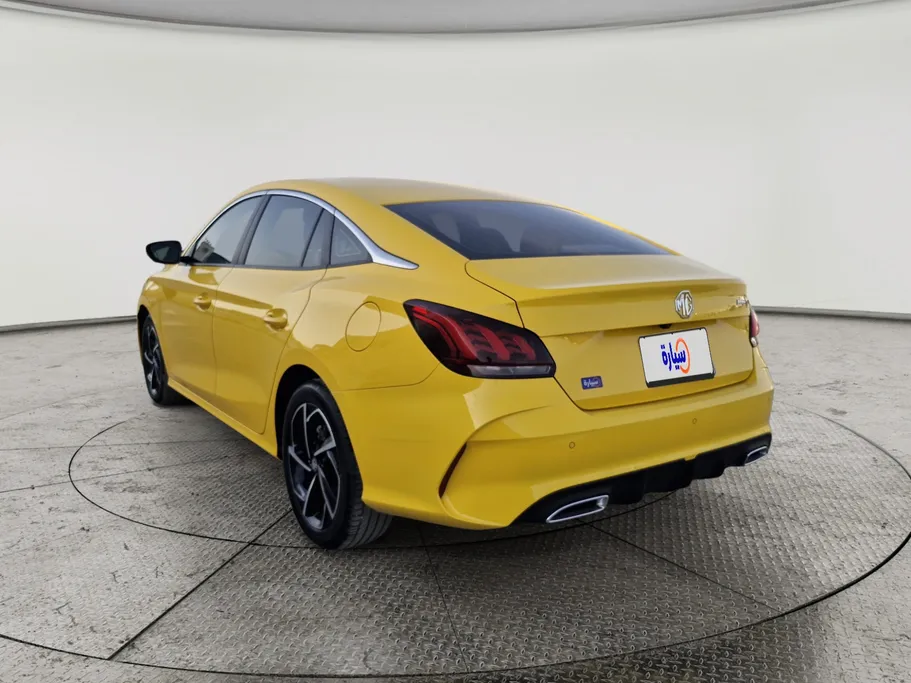 2022 MG GT LUX 