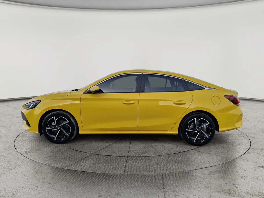 2022 MG GT LUX 