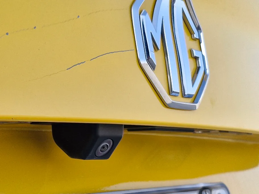 2022 MG GT LUX 