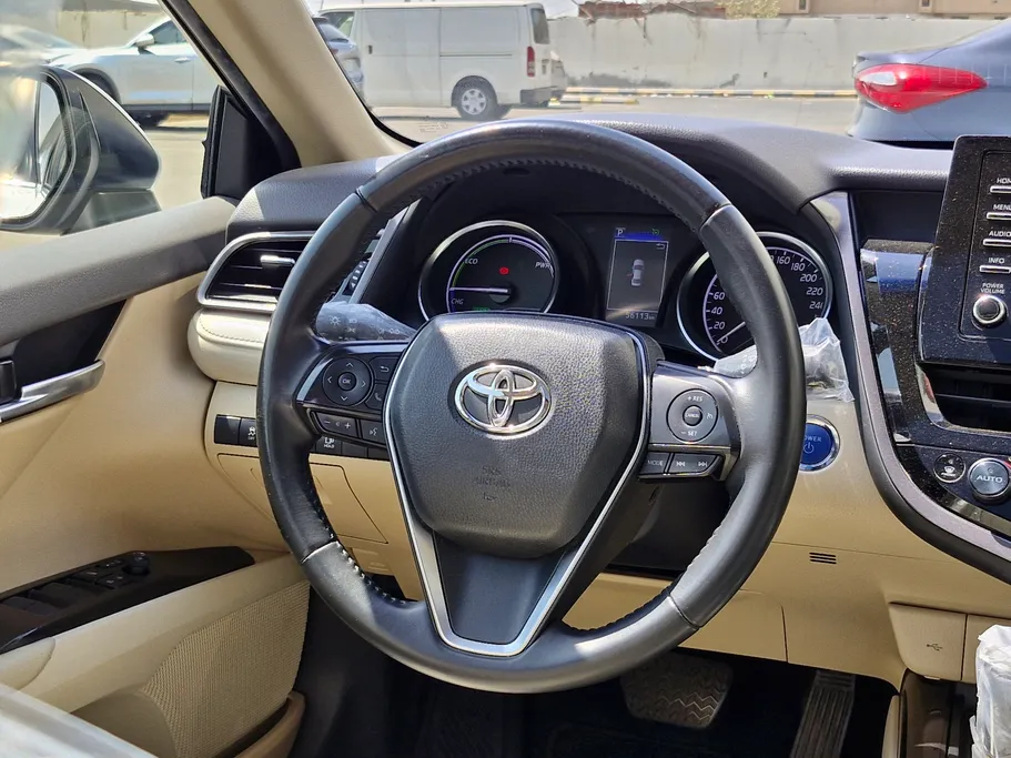 2024 Toyota Camry  GLE HEV  