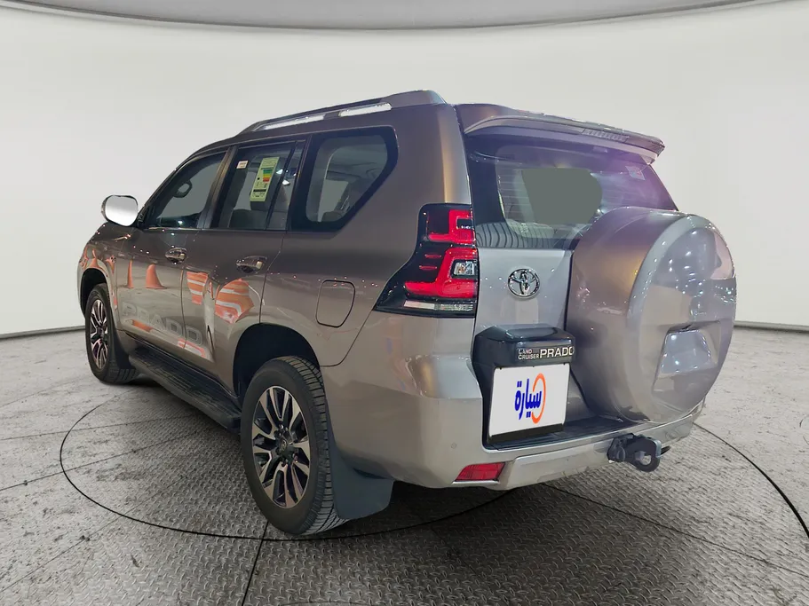 تويوتا برادو TXL1 V6 2023 