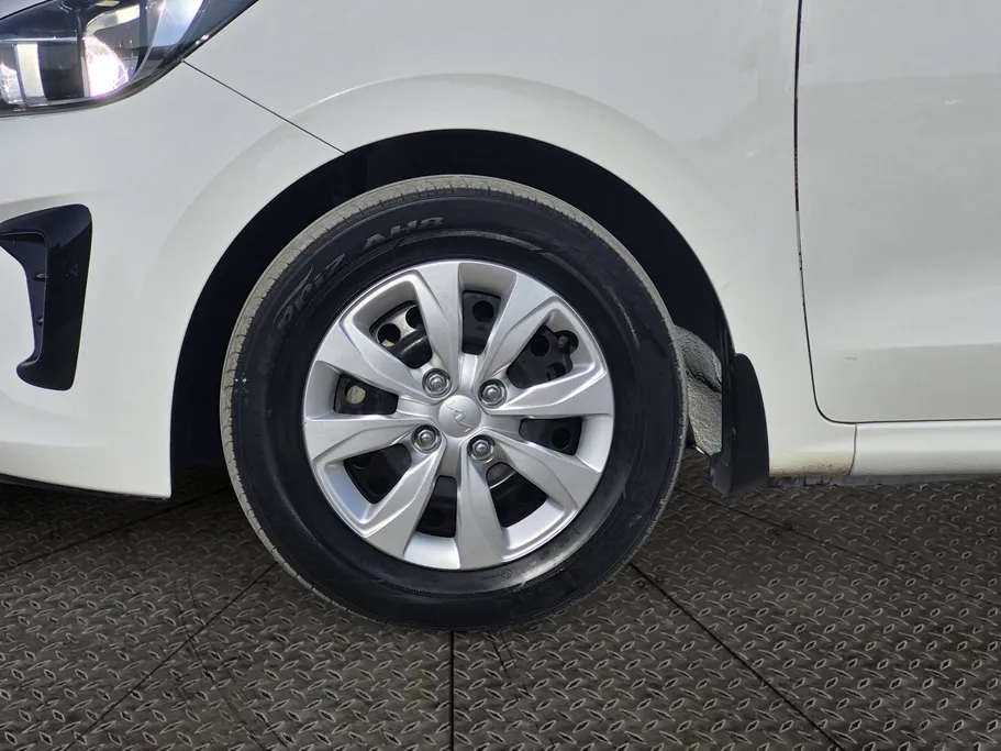 2023 Kia Pegas LX 