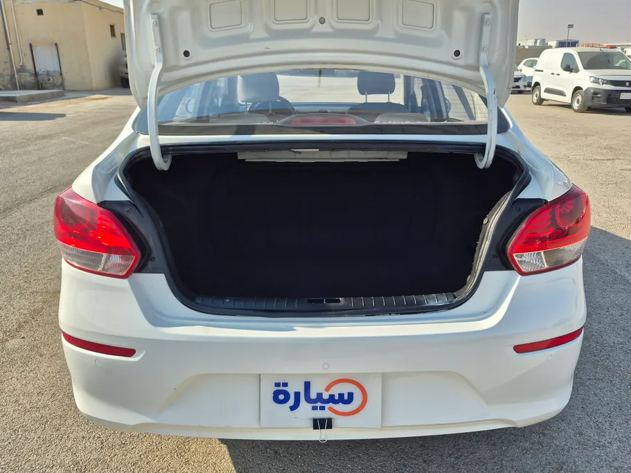 2023 Kia Pegas LX 