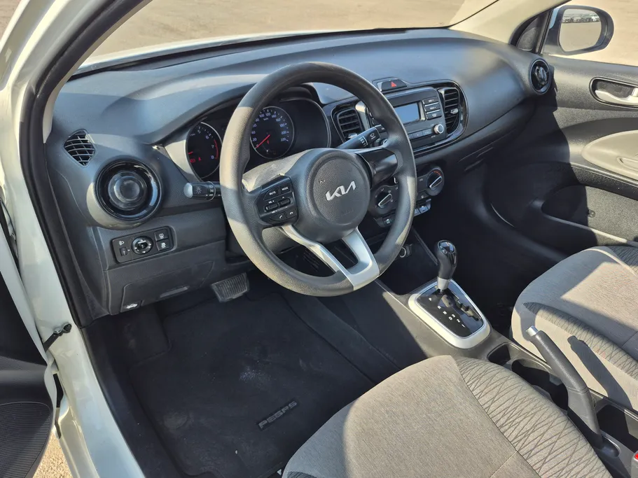 2023 Kia Pegas LX 