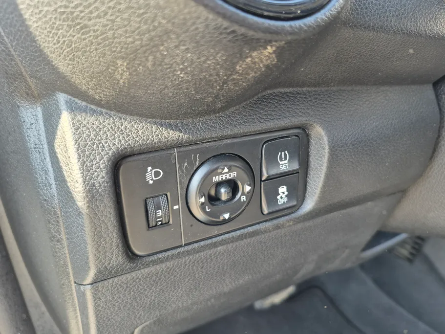 2023 Kia Pegas LX 