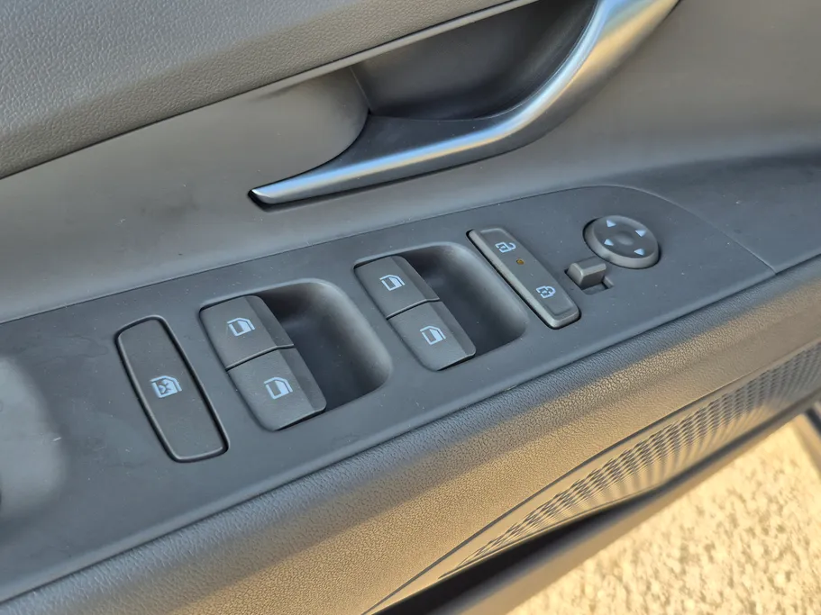 2024 Hyundai Elantra Fleet 