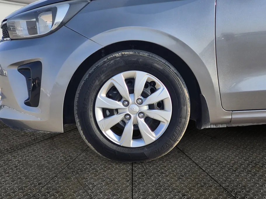2022 Kia Pegas LX 