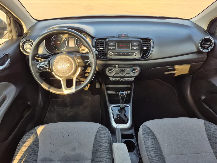 2022 Kia Pegas LX 