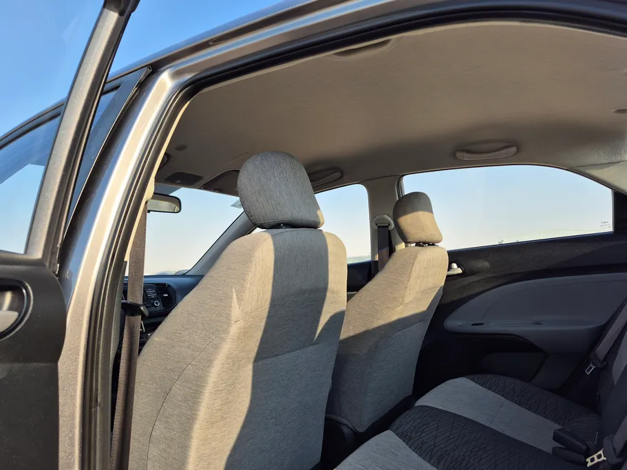 2022 Kia Pegas LX 